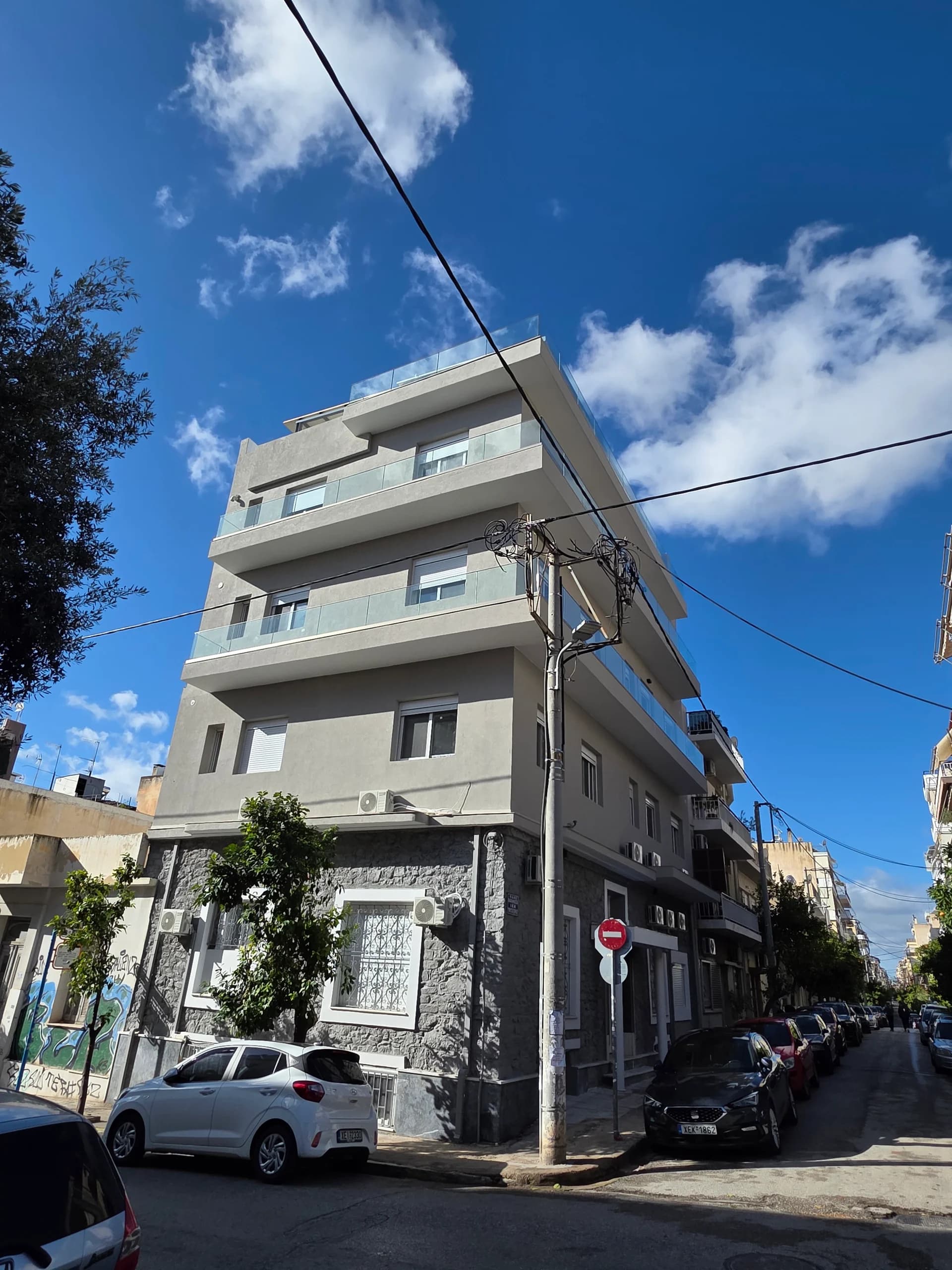 Ανακατασκευή κτιρίου στην περιοχή του Πειραιά